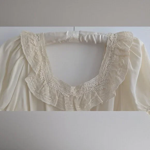 Rowan Dress in Nutmilk, EUC, Medium - Picture 5 of 7